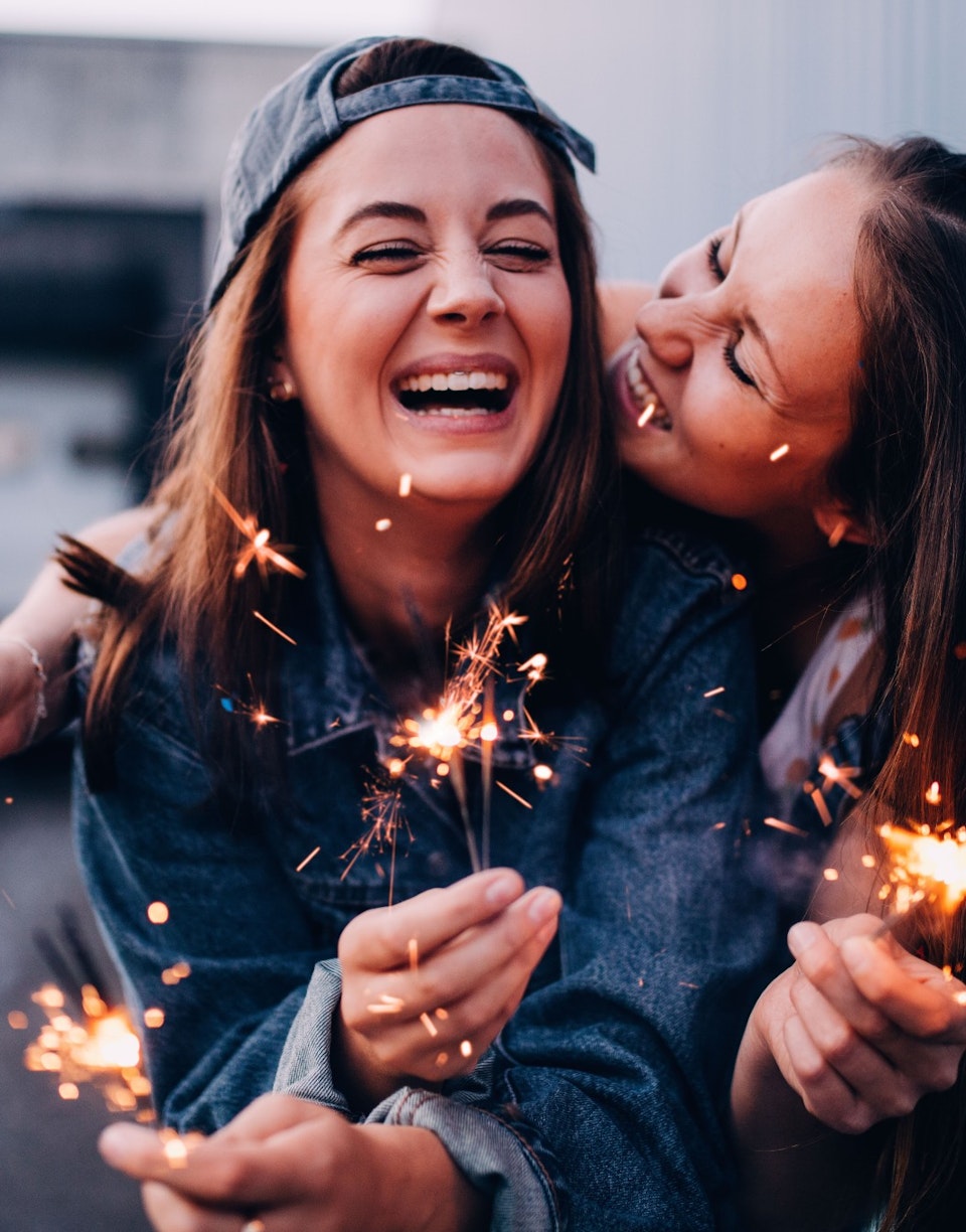 chicas sonriendo