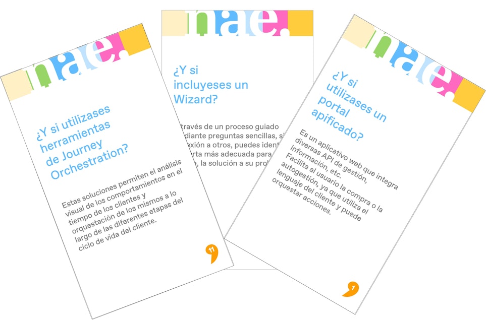 Imagen de tres naipes de la baraja para la digitalización.